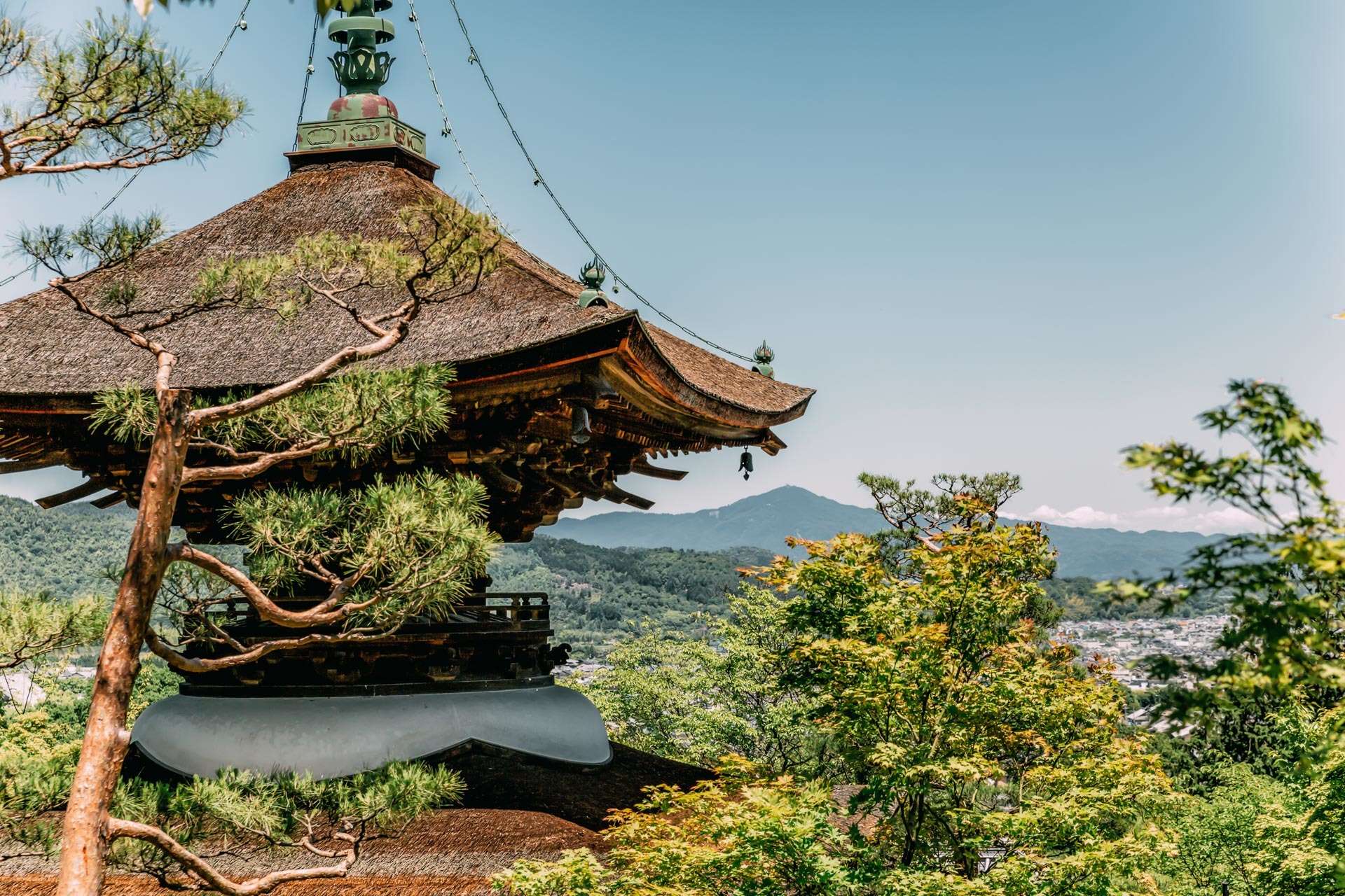 Her er ét af mere end 1000 templer i Kyoto.